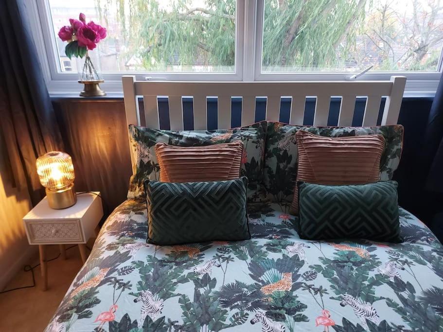 2 Bed Flat, Bounds Green, Piccadilly Line, London N11 Buitenkant foto
