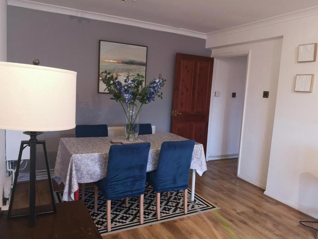 2 Bed Flat, Bounds Green, Piccadilly Line, London N11 Buitenkant foto